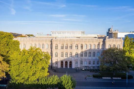 RWTH Aachen University